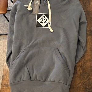 M22 Sweatshirt -Men’s Large